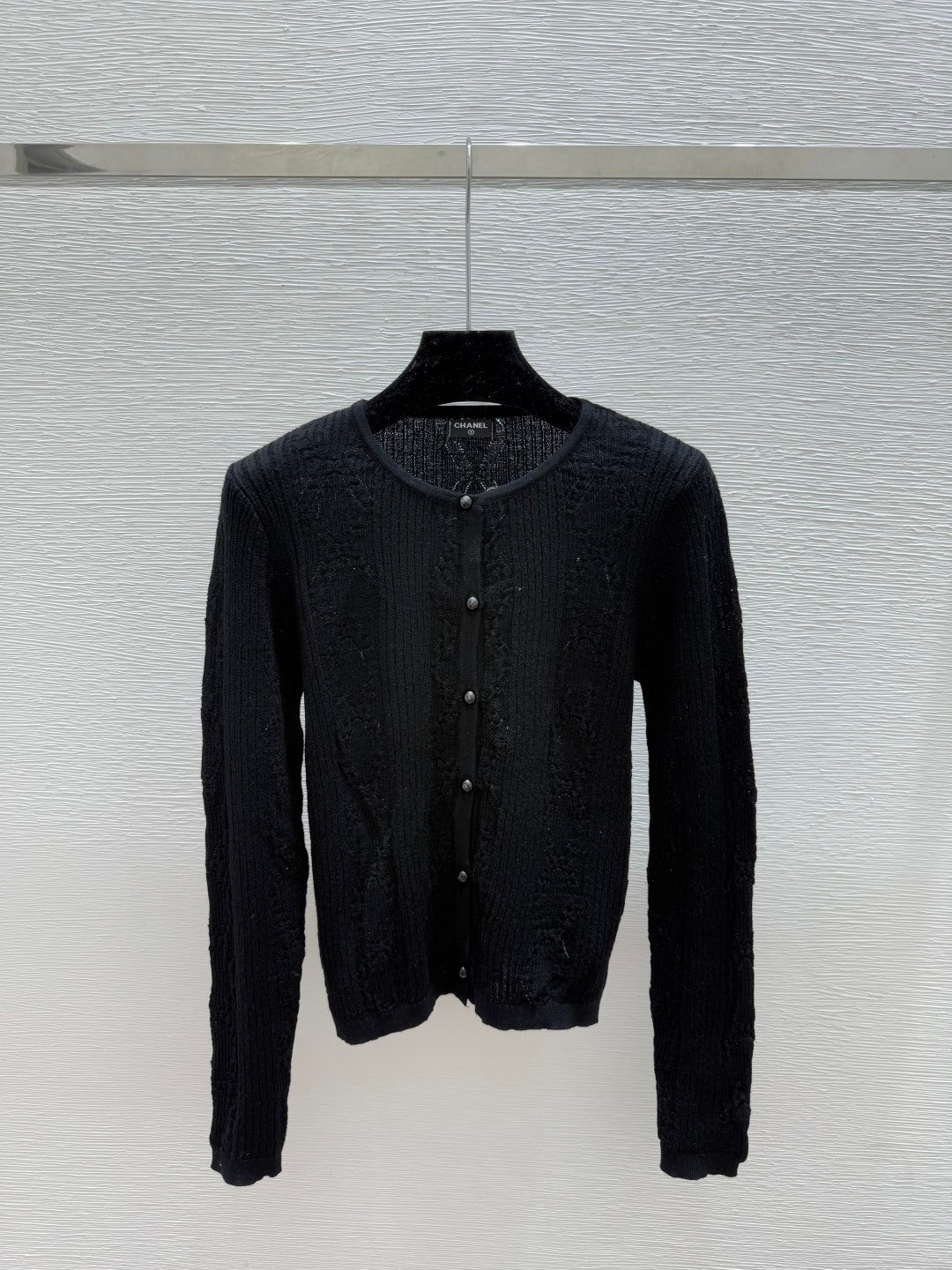 CC 25 Hollow Crew Neck Knit Long Sleeve Cardigan Wool