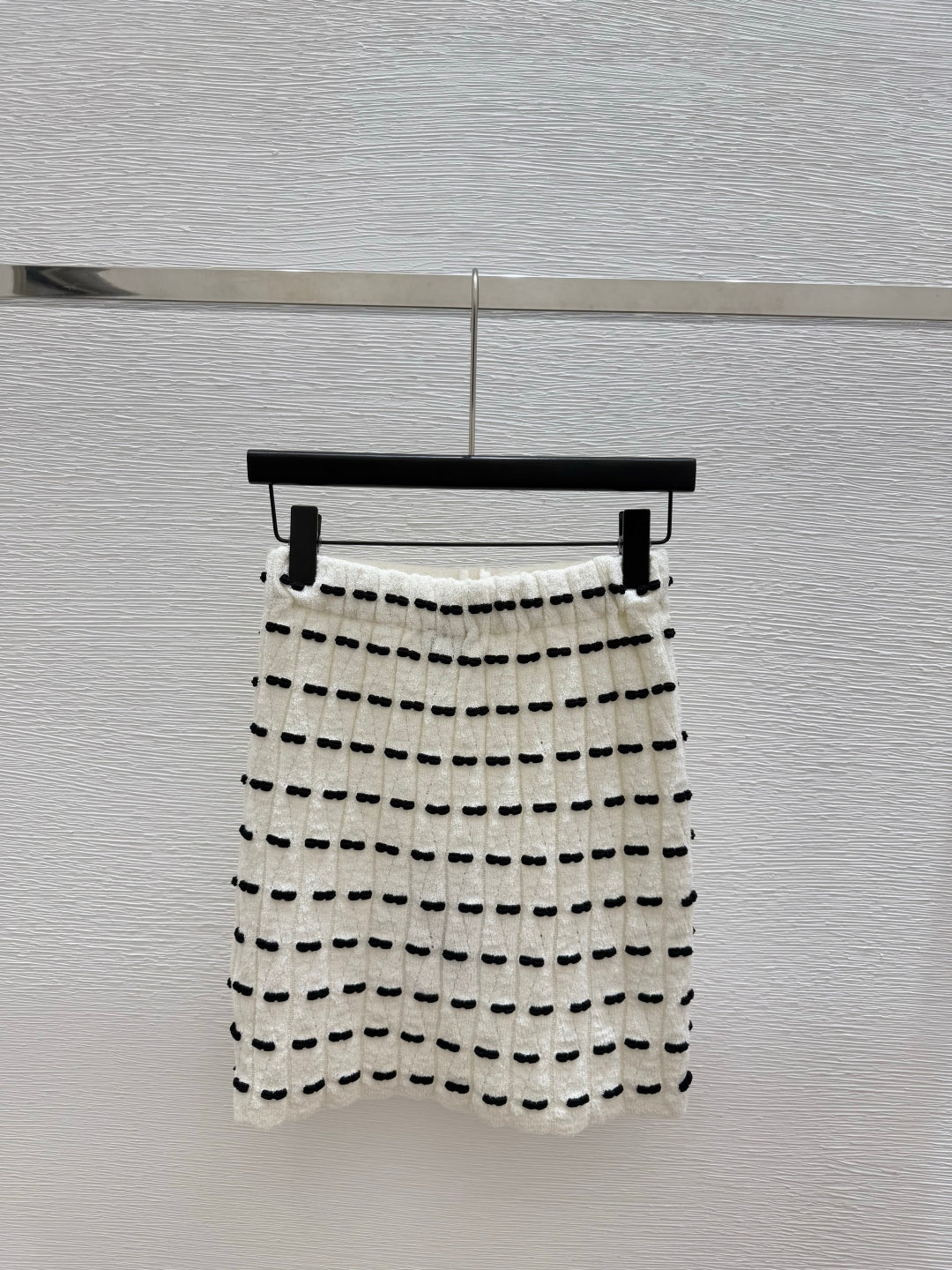 CC 25 Contrast Bow Knit Wool Skirt