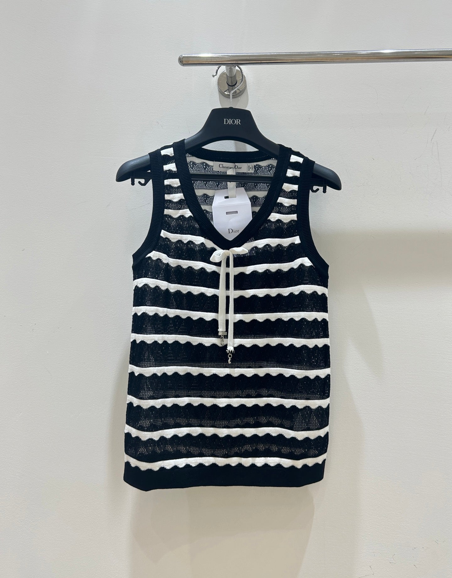 CD 2026 Knit Vest Black And White Bow Detail Tencel 479351