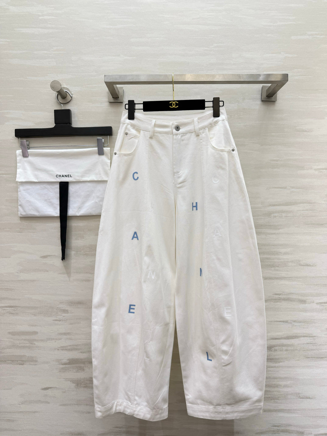 CC Embroidered Letter Wide-Leg Jeans Denim 415961