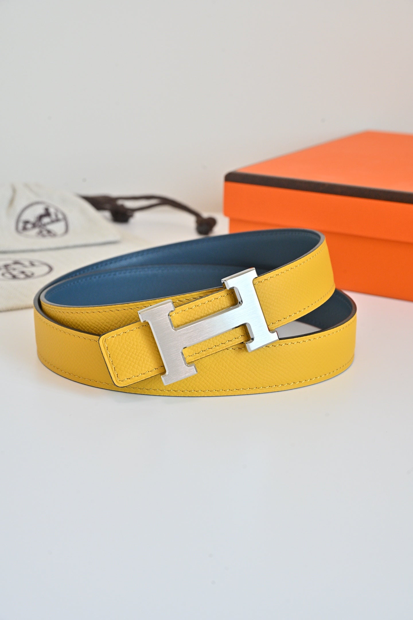 HM 26W Belt 24mm Double-Sided Calfskin 218255