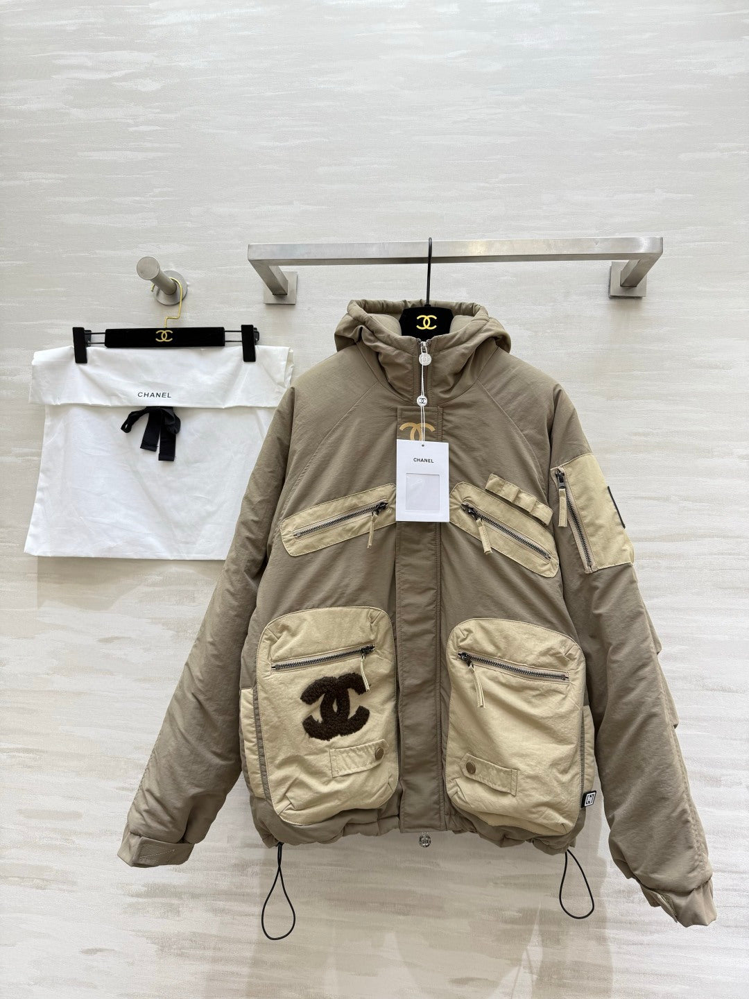 CC 26S Hooded Puffer Jacket 435304