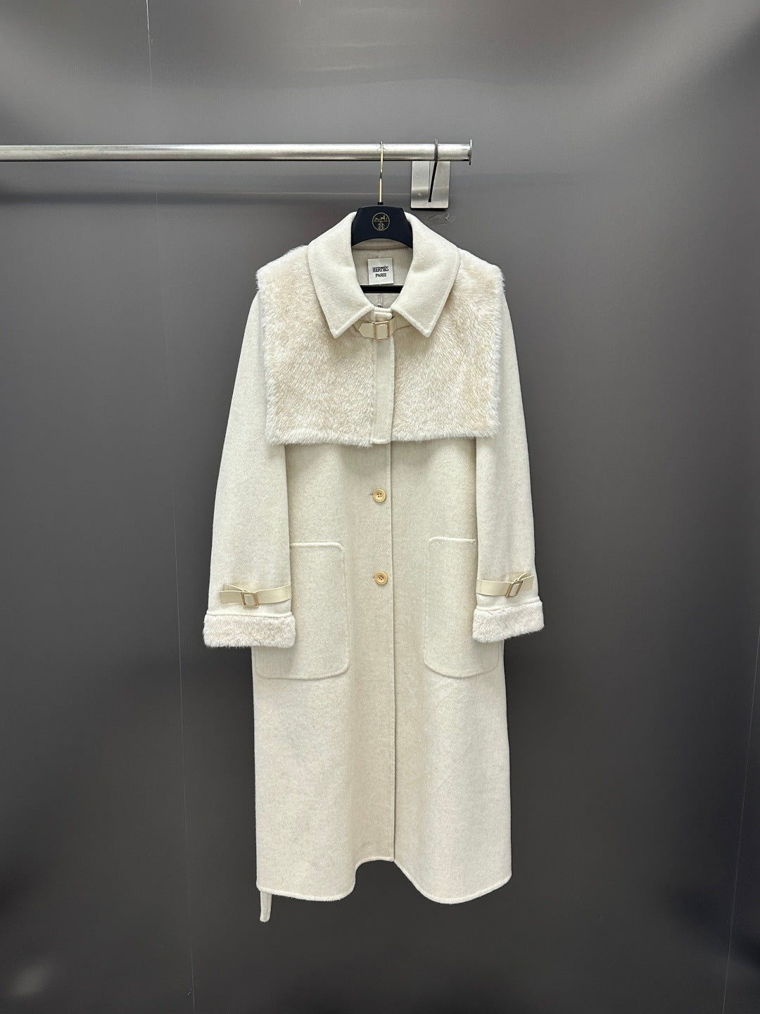 HM 26K Cashmere Coat Fur Shawl Collar Wool Cashmere Blend 435156