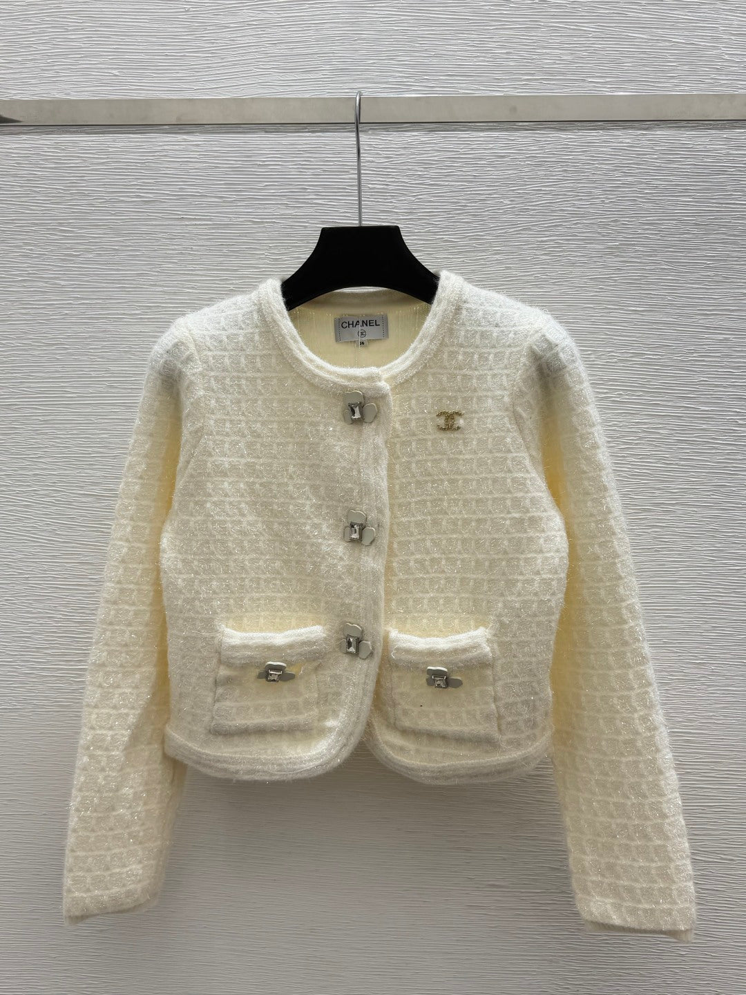 CC Bouclé Tweed Jacket Round Neck Front Buttons Patch Pockets Viscose 313538