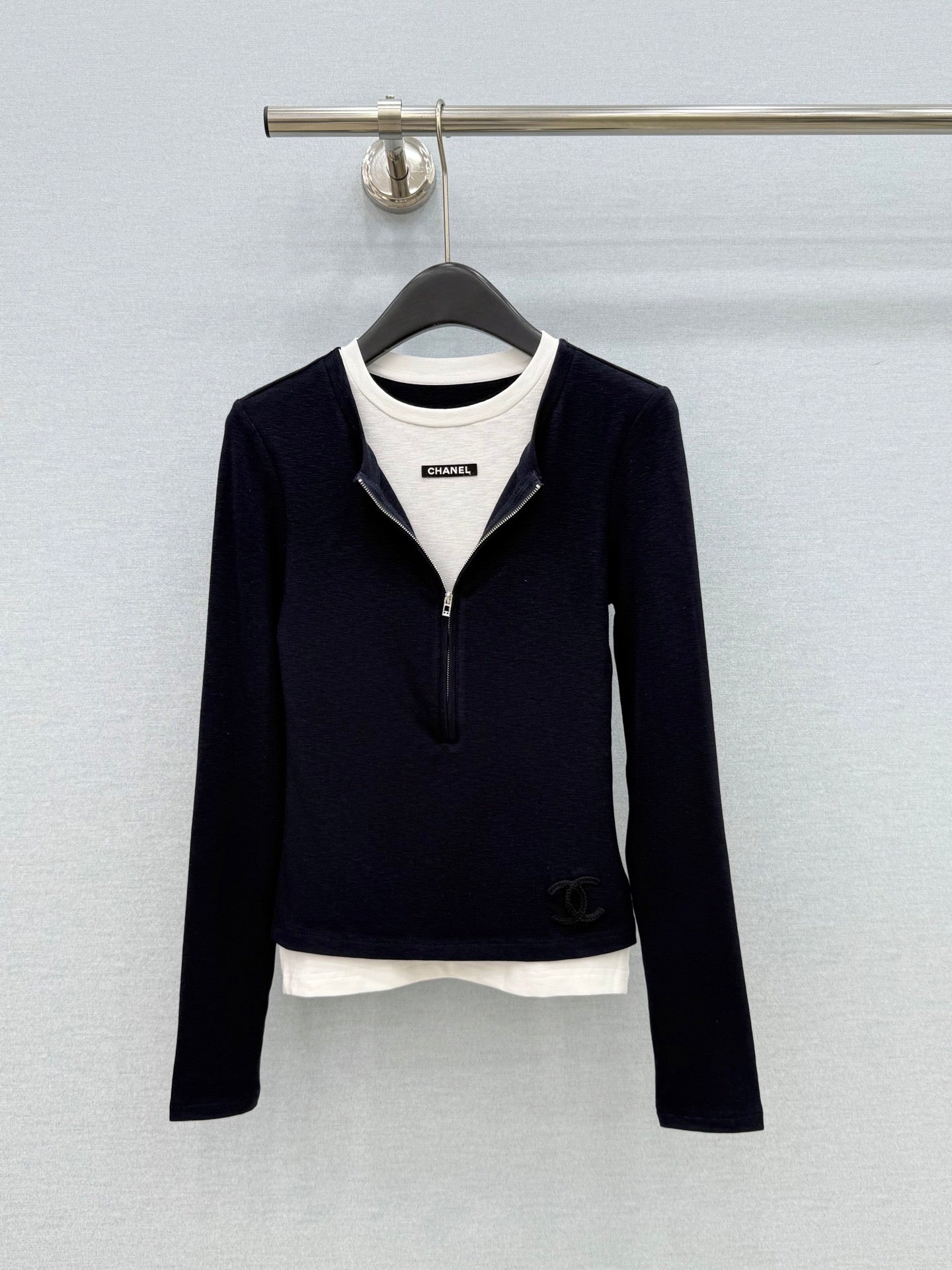 CC 26FW Layered Half-Zip Long-Sleeve Top Contrast Logo Stretch Fabric 447683