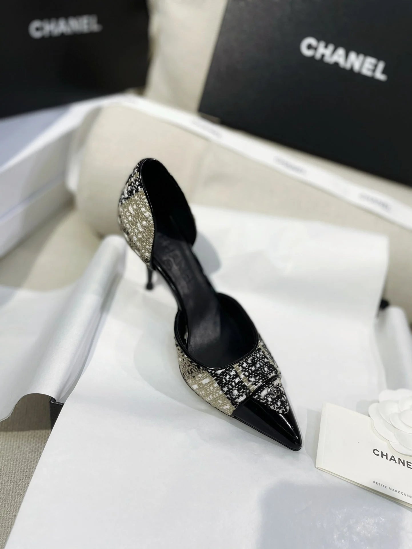 CC 26s Pumps Tweed Patent Leather 156334