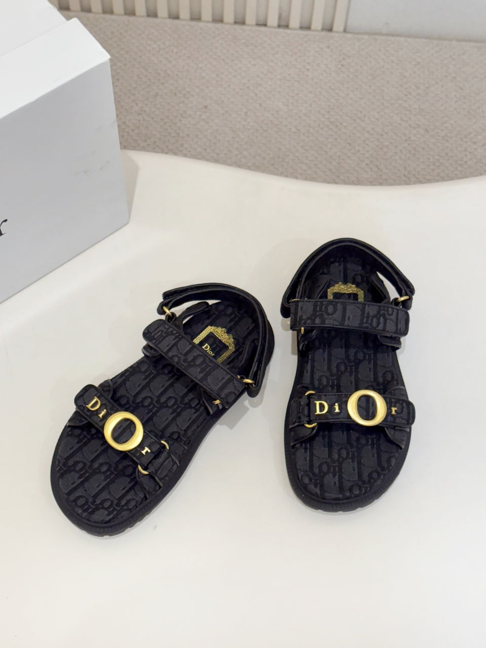 CD 2026 Sandal Fabric Leather 846482