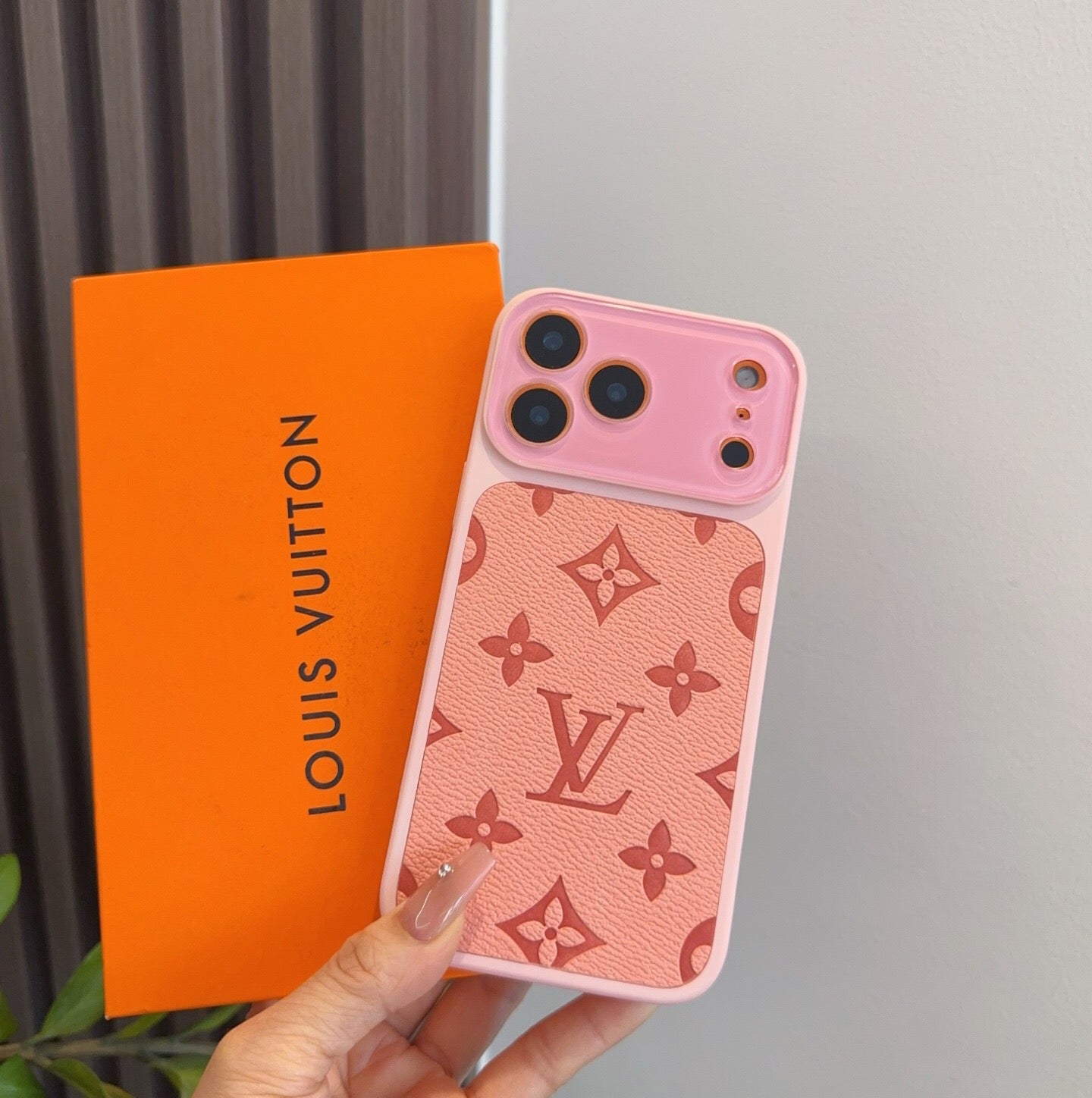 LV iPhone Case 428194