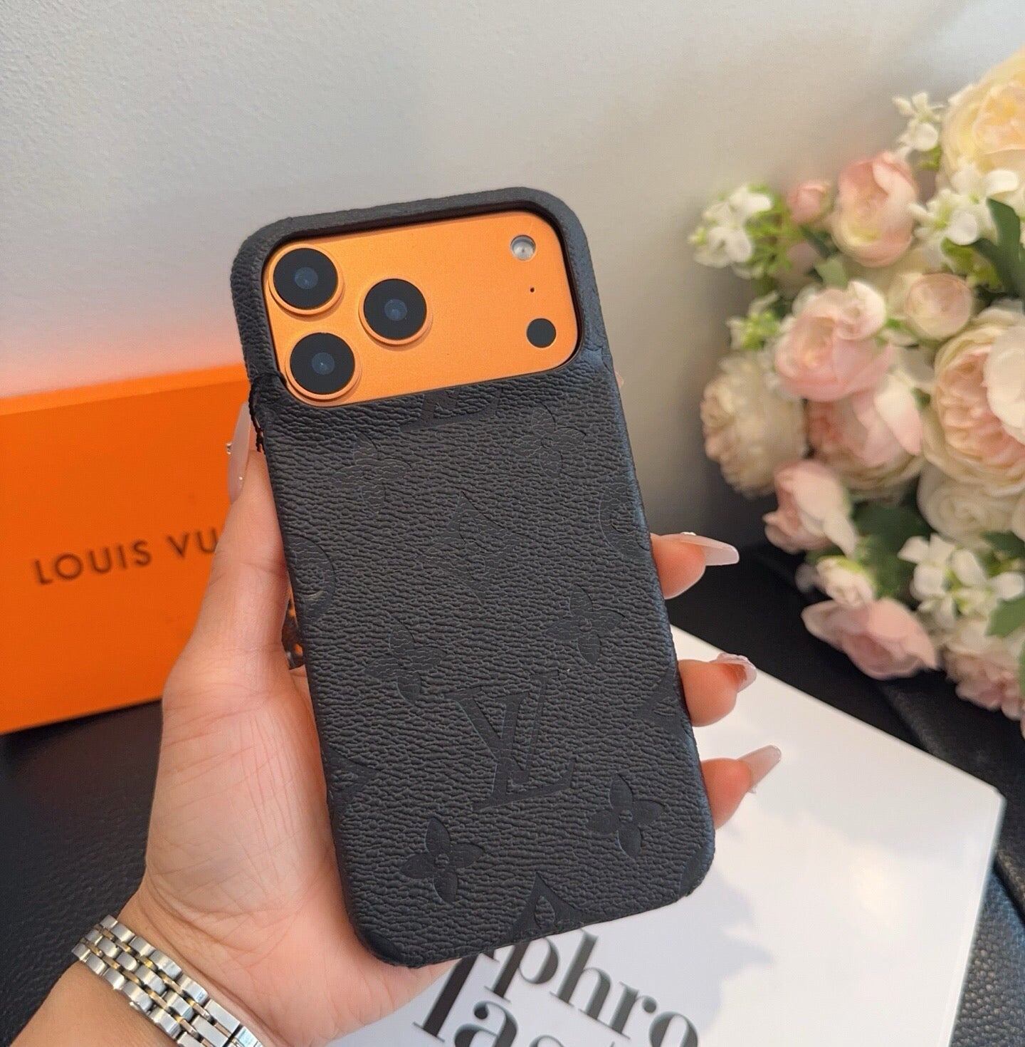 LV iPhone Case 428184