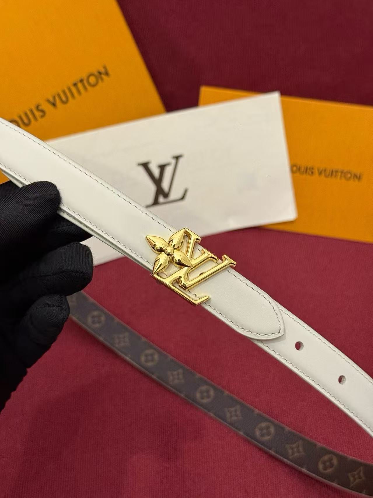 LV Bloom Reversible Belt 20mm Monogram Calfskin 215150