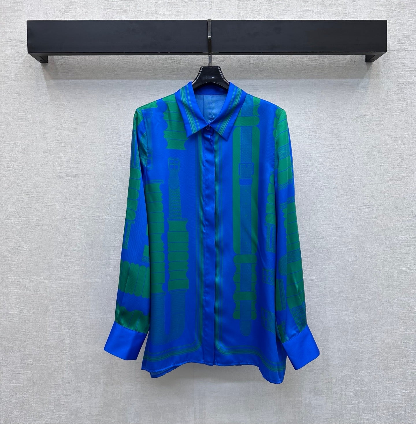HM 26s Long-Sleeve Shirt Silk 707