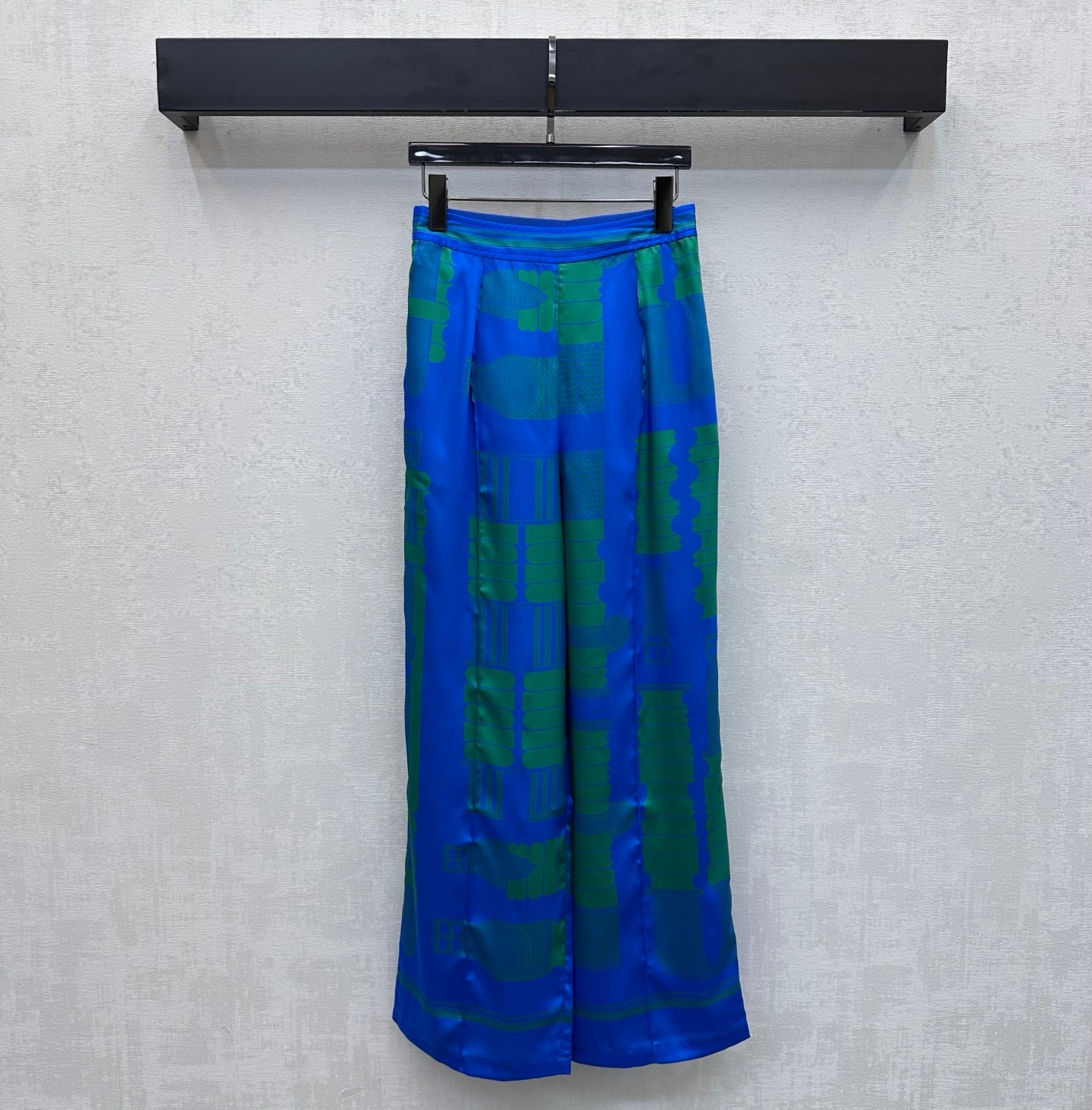 HM 26s Wide-Leg Pants Silk 708