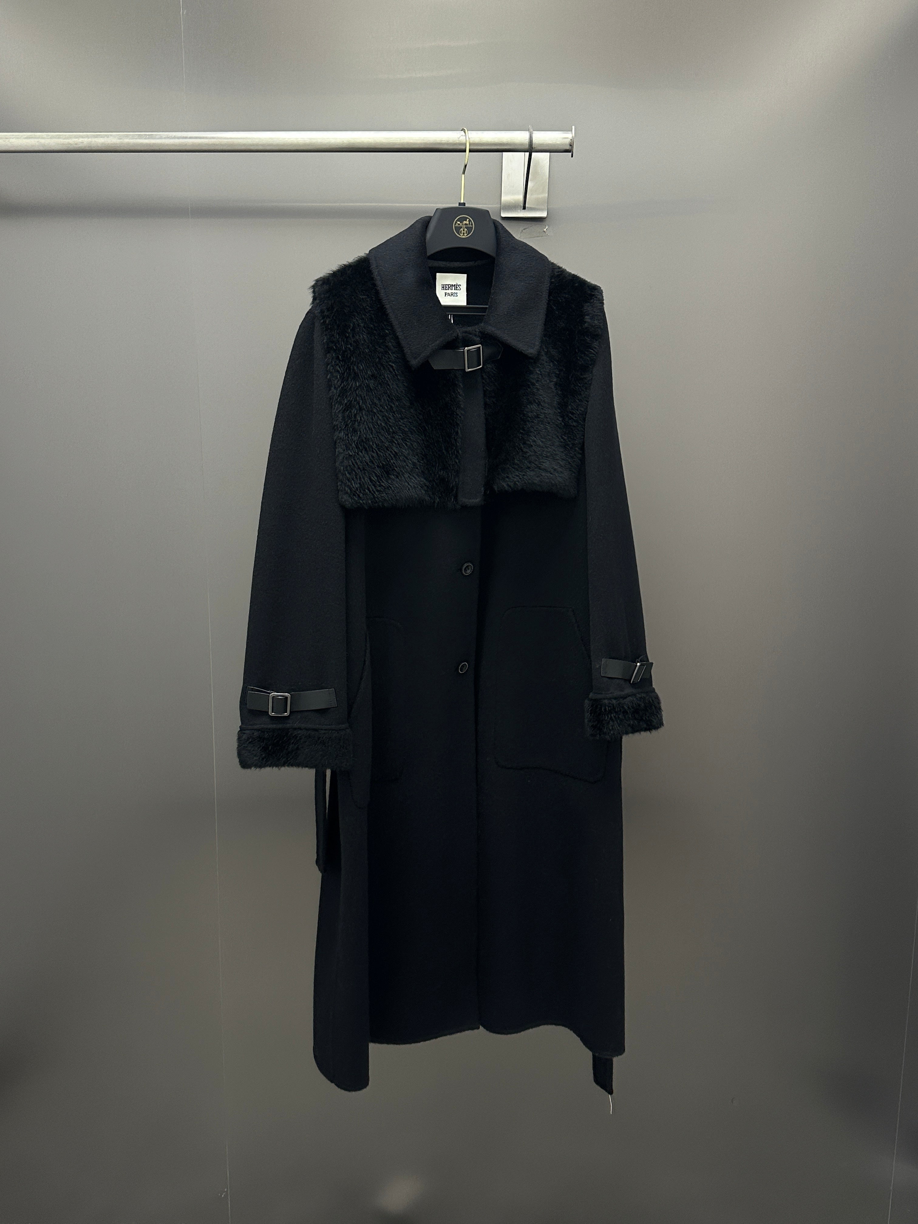 HM 26K Cashmere Coat Fur Shawl Collar Wool Cashmere Blend 435156