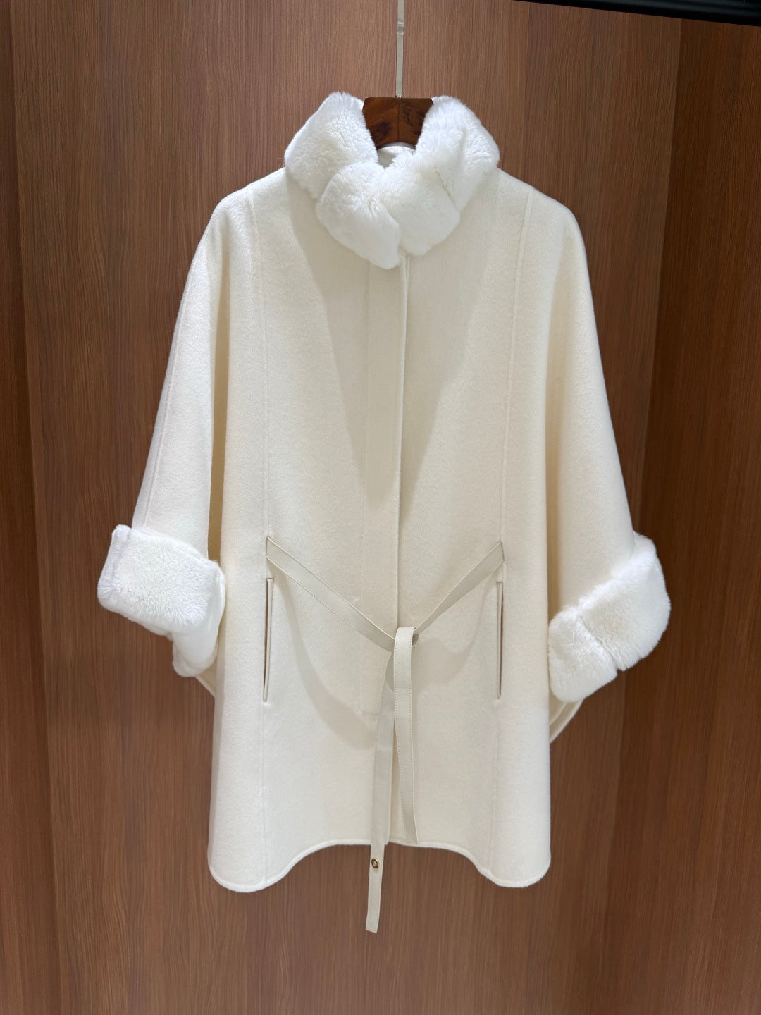 LP 26FW Cape Coat Rabbit Fur Collar and Cuffs Wool 440863