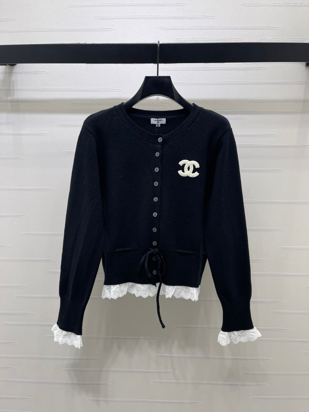 CC 26FW Lace-Trim Crewneck Cardigan Double-C Embroidery Wool 446521