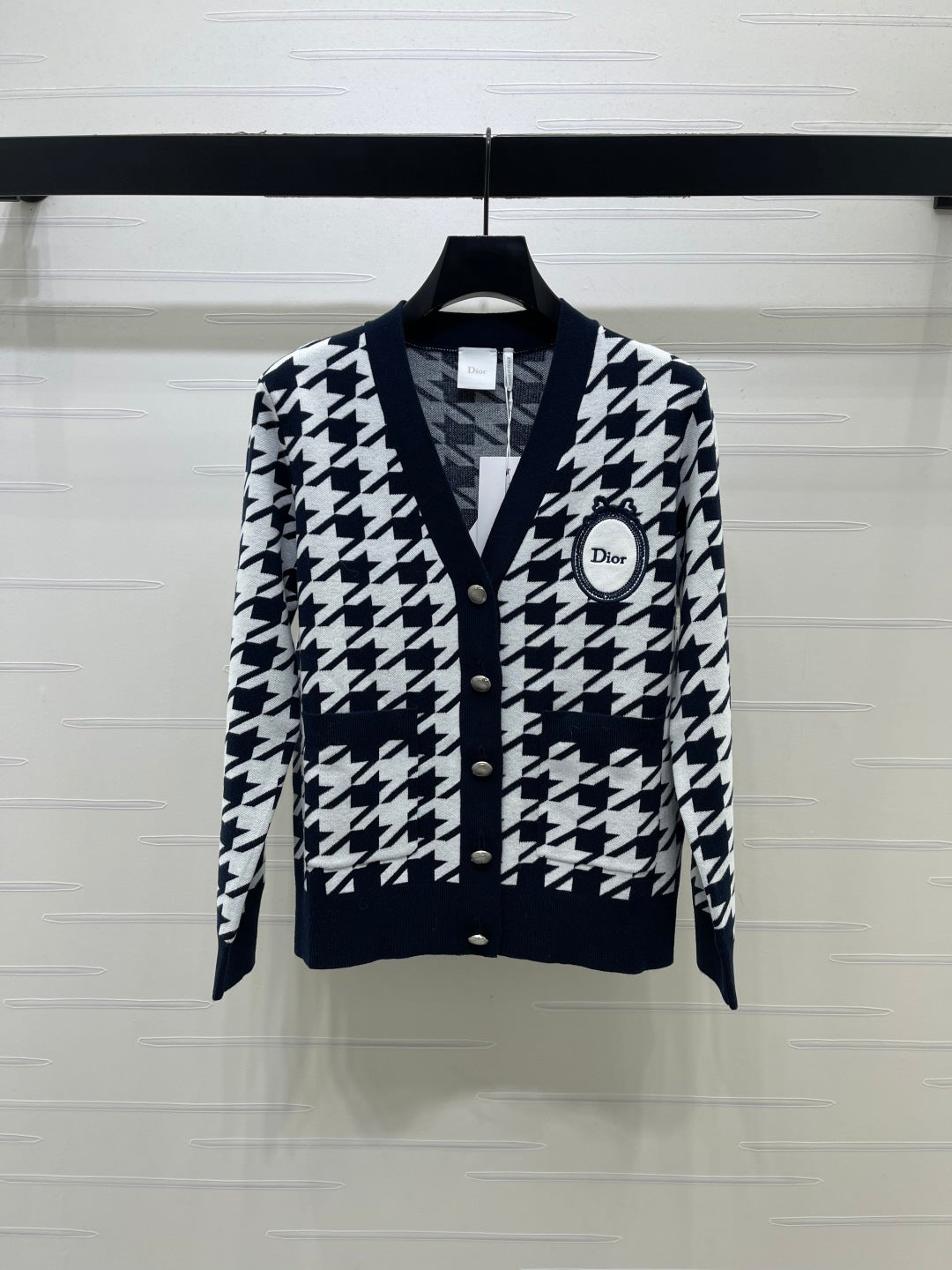 CD 26FW Houndstooth V-Neck Cardigan Embroidered Logo Wool 446529