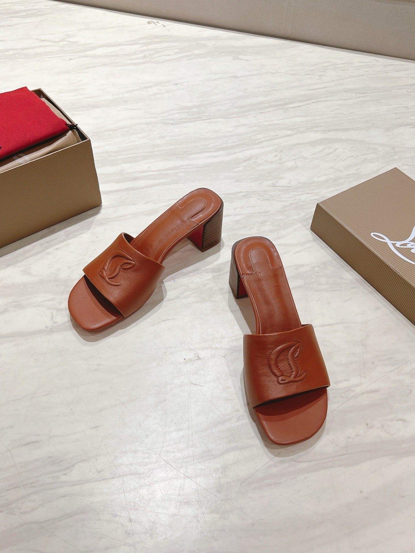 CL 25 Slipper 8.5cm Gloss Calf Patent Leather 314945