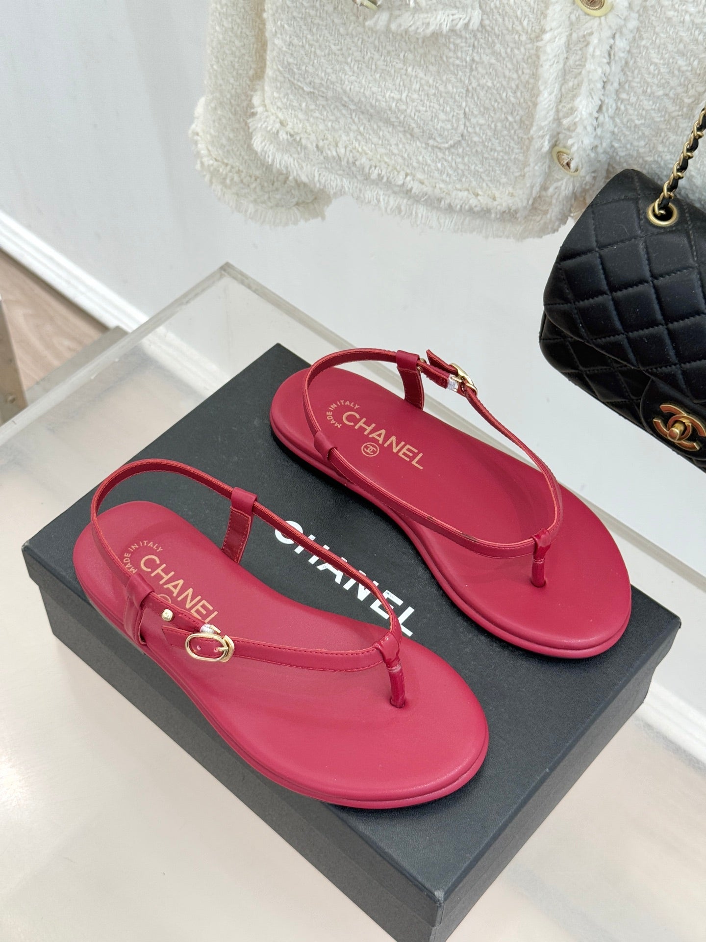 CC New Minimalist Flip-Flop Flat Sandals Calfskin 841972