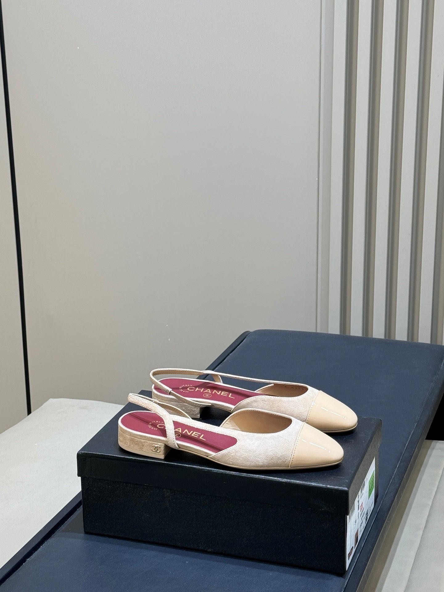 CC 26S Cap-Toe Slingback Flats Leather 150291