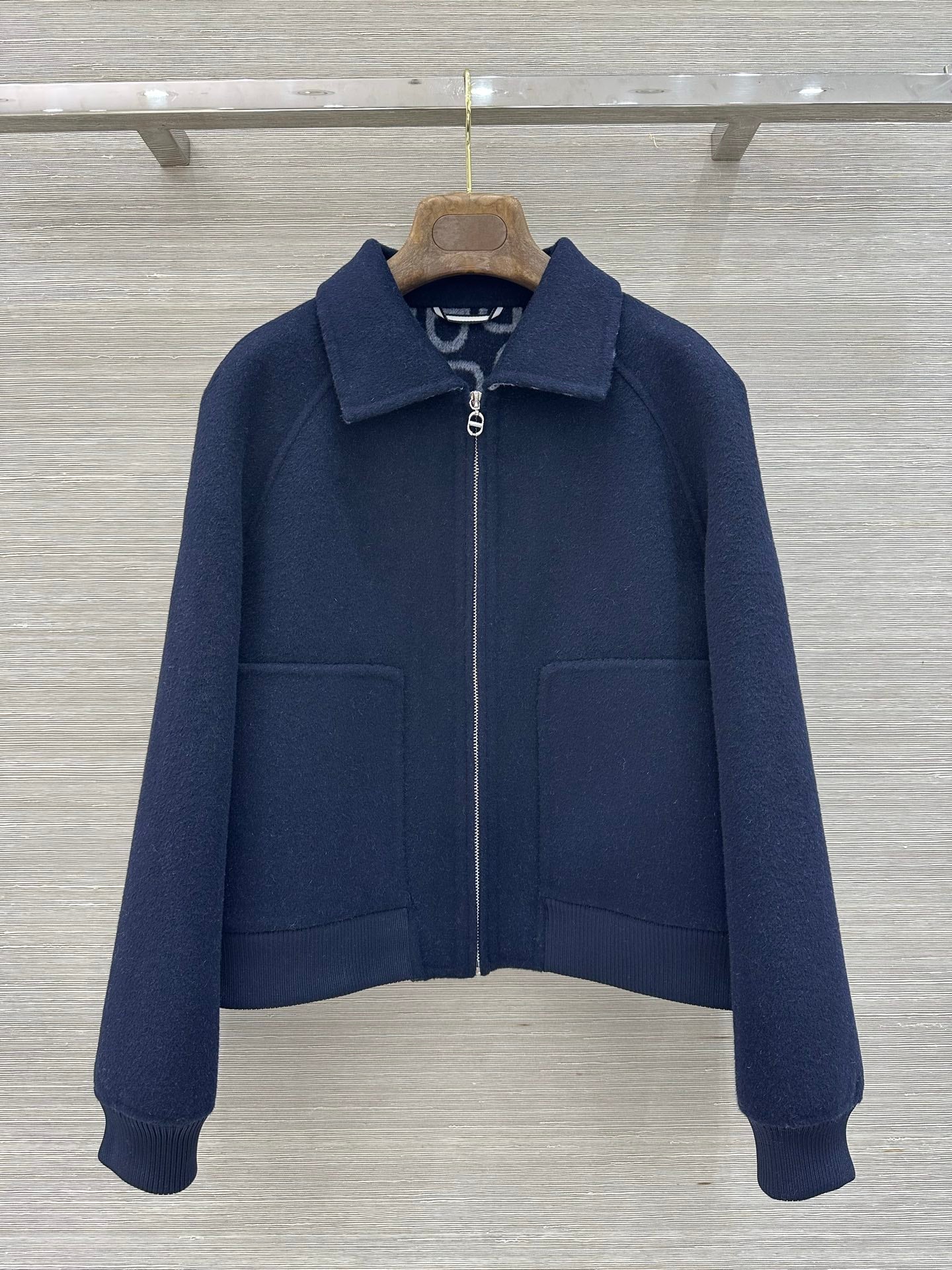 HM 26S Zip-Up Jacket Point Collar Patch Pockets Cashmere 427328