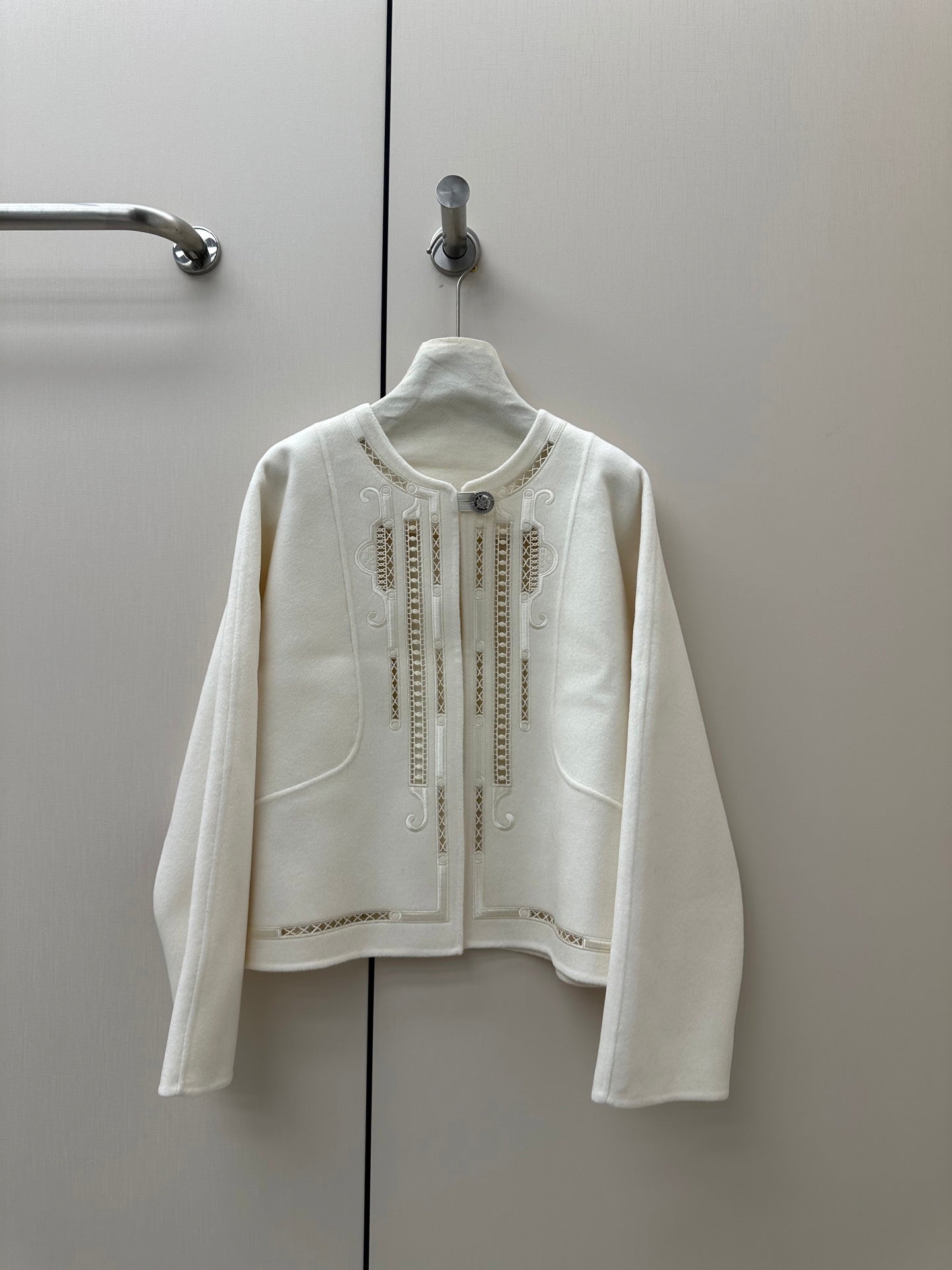 HM 26K Embroidered Jacket L'Enseigne du Sellier Wool Cashmere 435166