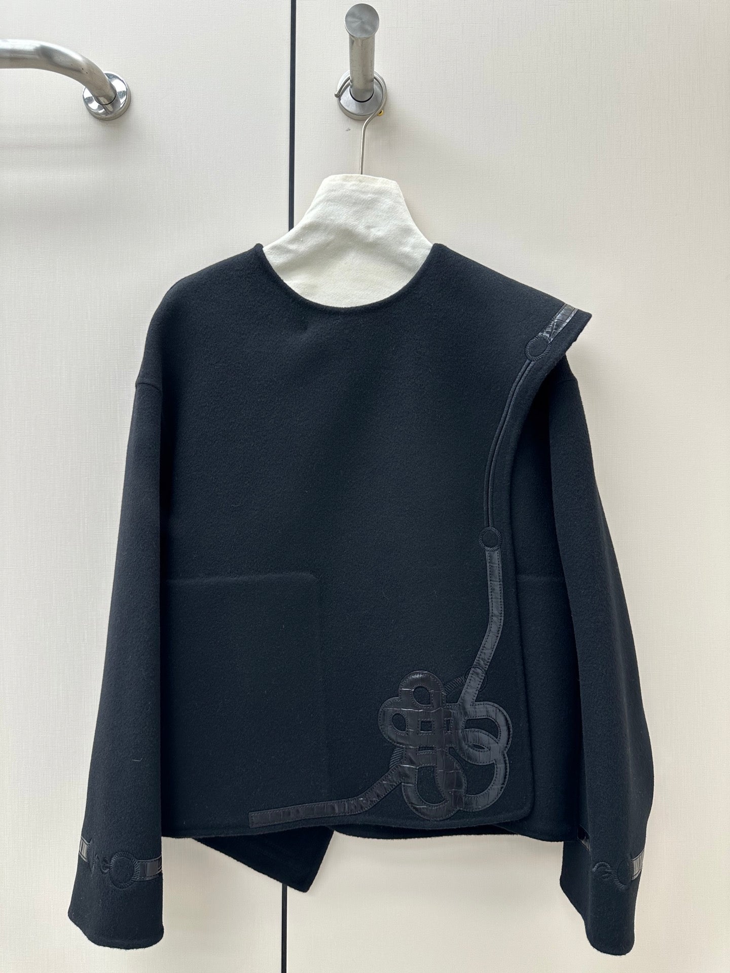 HM 26S Cashmere Embroidered Jacket Wool Cashmere 435171
