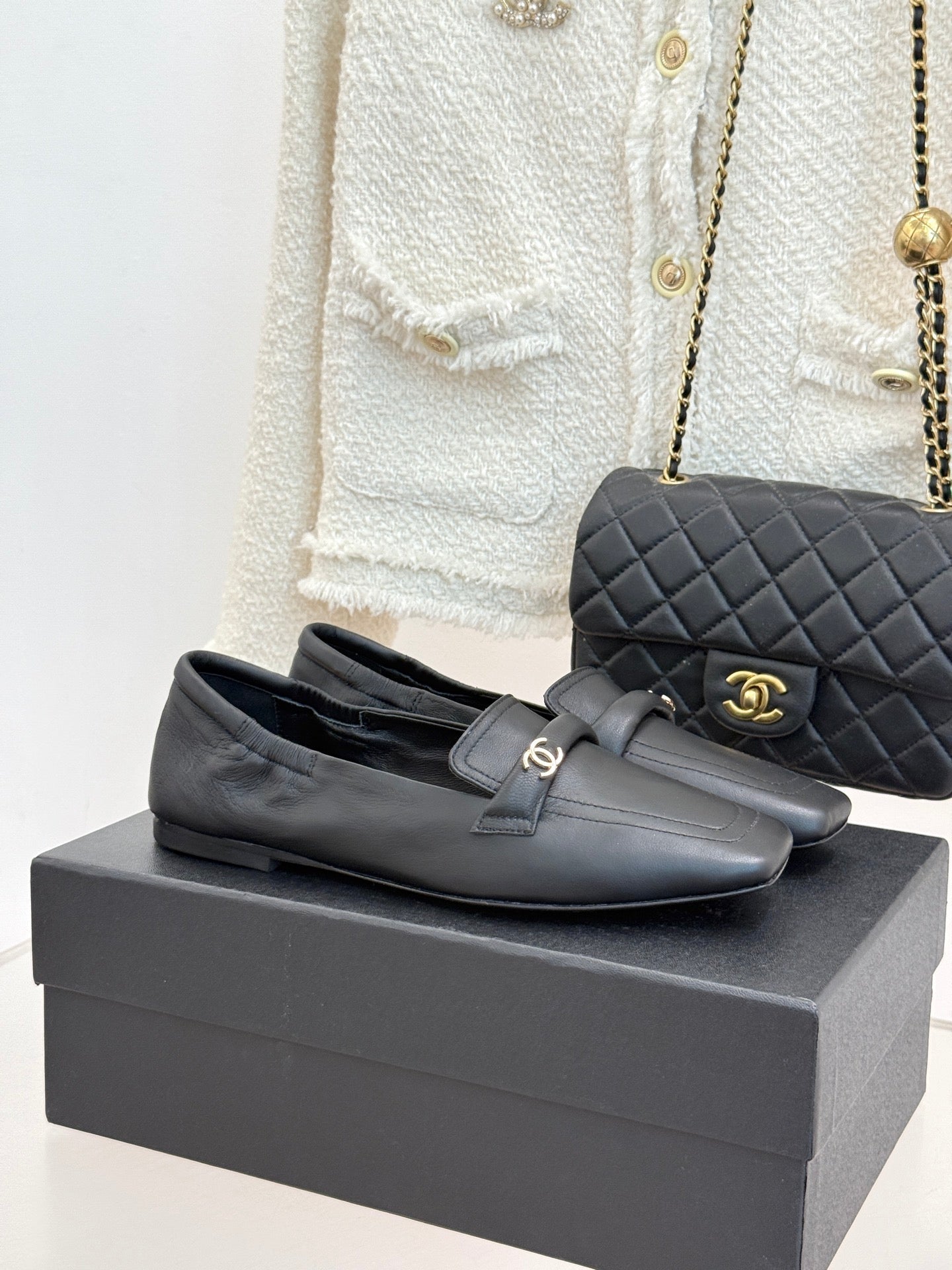 CC FW26 Loafers Flat Leather 188223