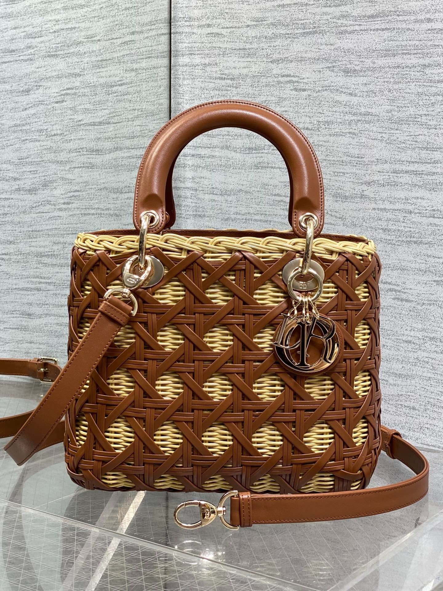 CD 2026 Wicker Cannage Bag 24cm Leather Rattan 355285