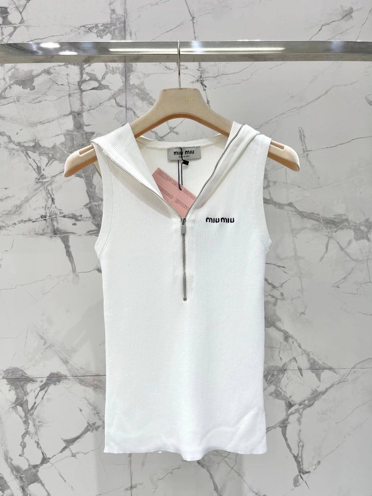 Miu 2026 Hooded Zipper Tank Top Tencel 636581