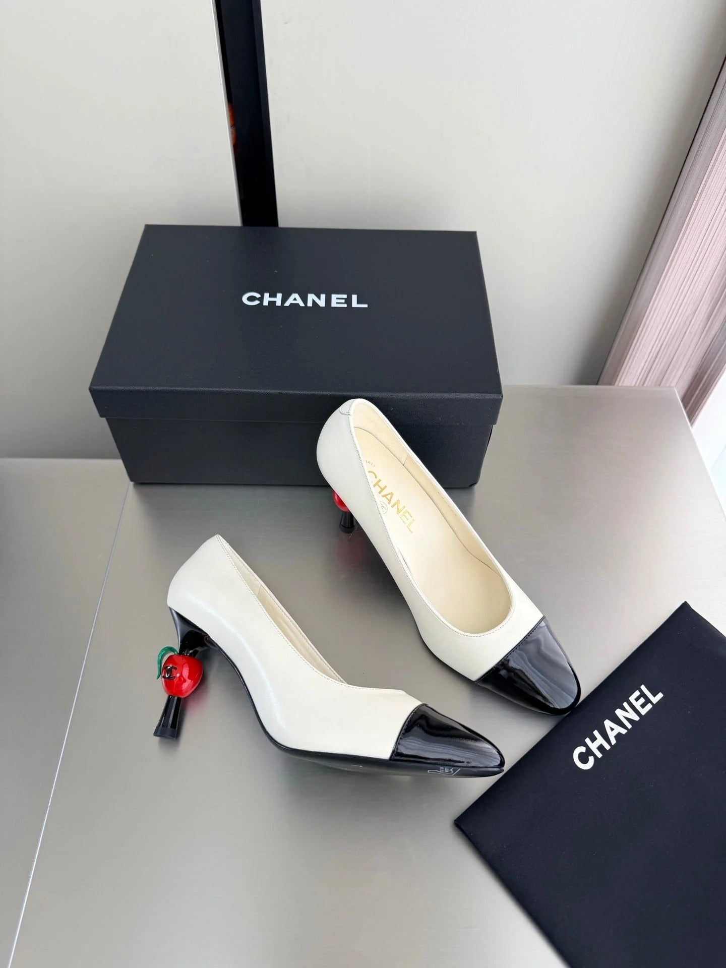 CC 2026 Little Red Apple Heel Pump 85mm Lambskin 929469