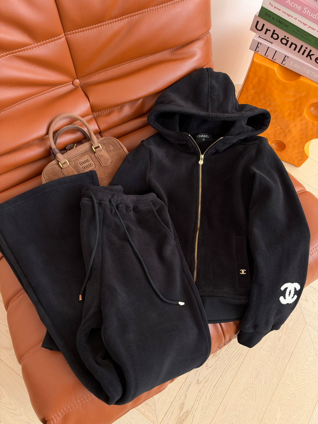 CC 26s Logo Fleece Zip-Up Hoodie Sweatsuit Black Camel 445020