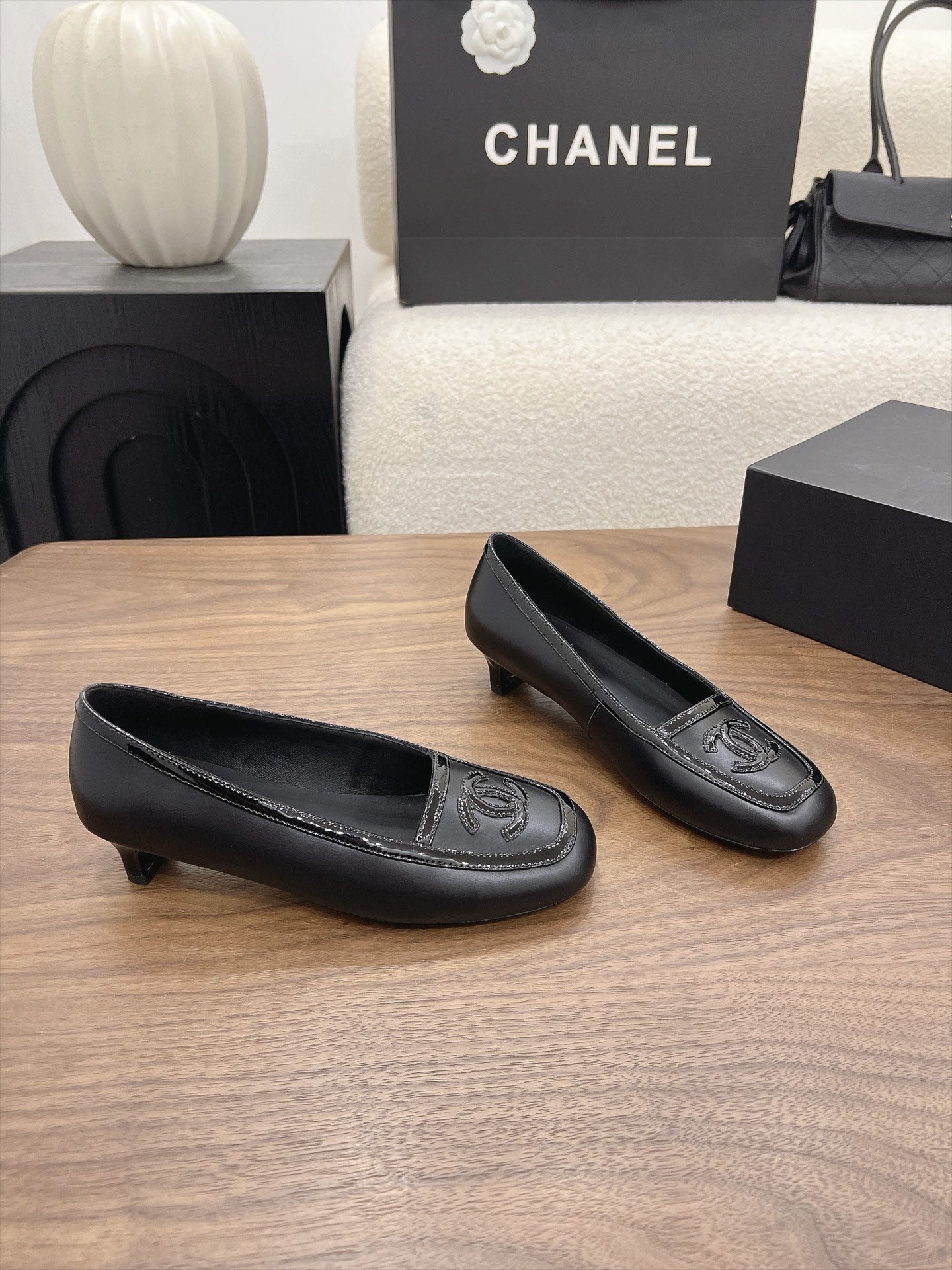 CC 2026 Square Toe Pump Lambskin 191779