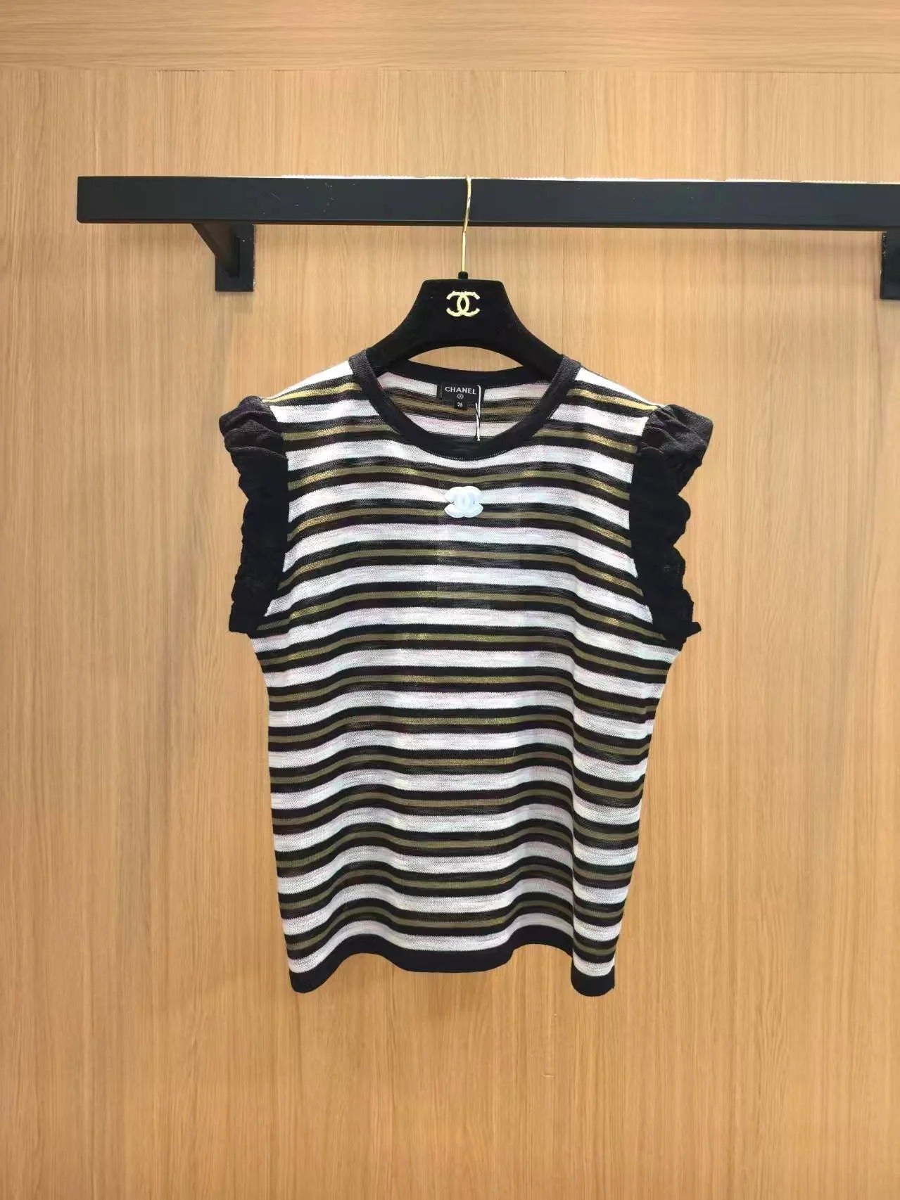 CC 2026 Striped Sleeveless Knit Vest Acrylic 387901
