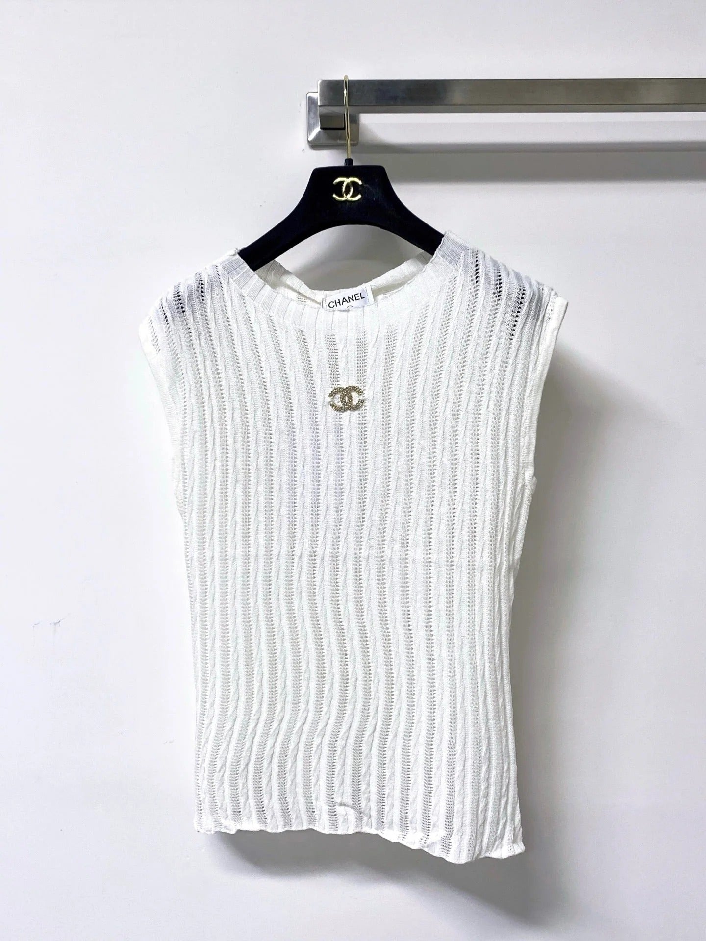CC 2026 Sleeveless Knit Top CC Logo Tencel 310305