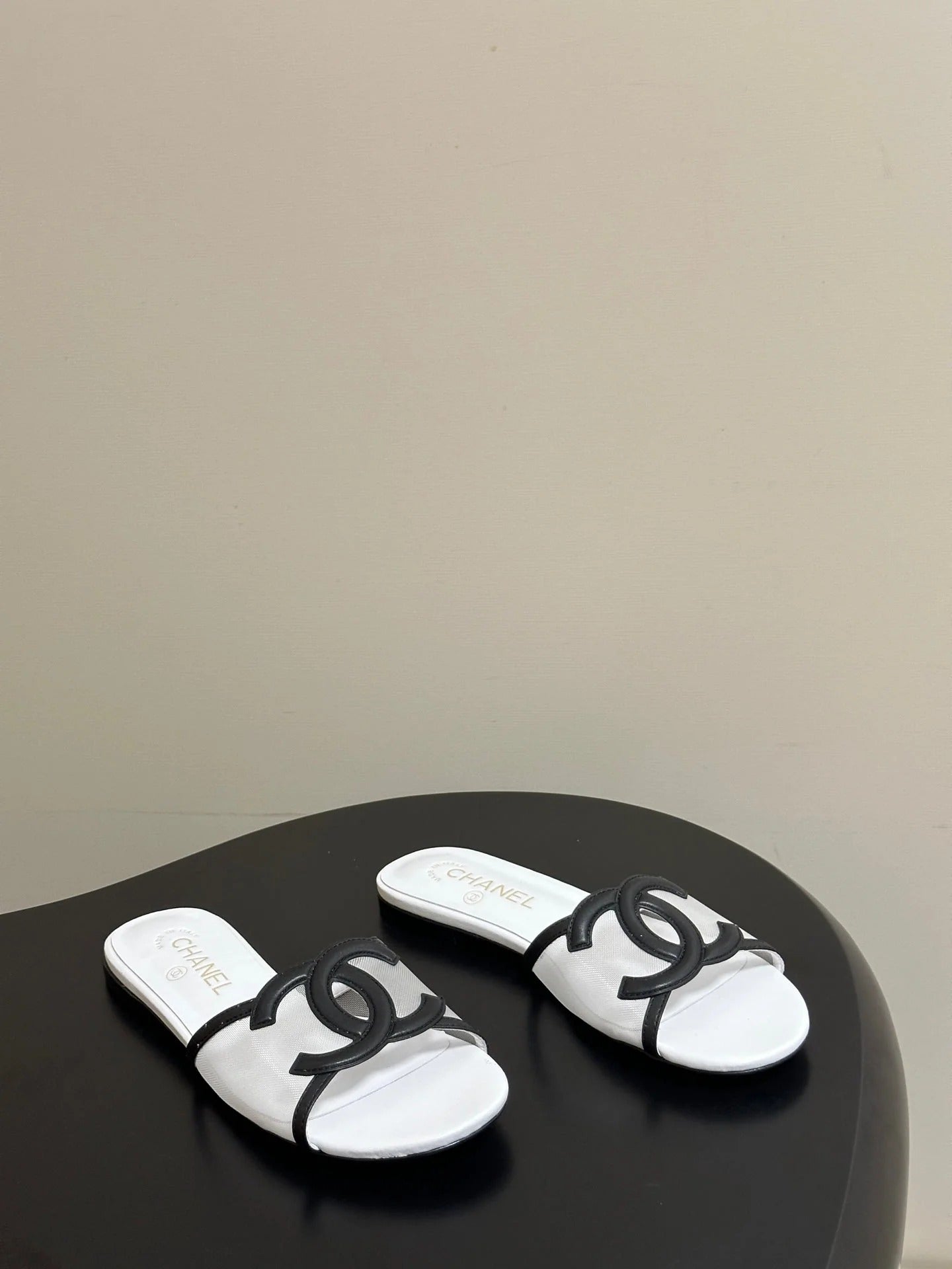 CC 2026 Flat Sandals Mesh Sheepskin 834674