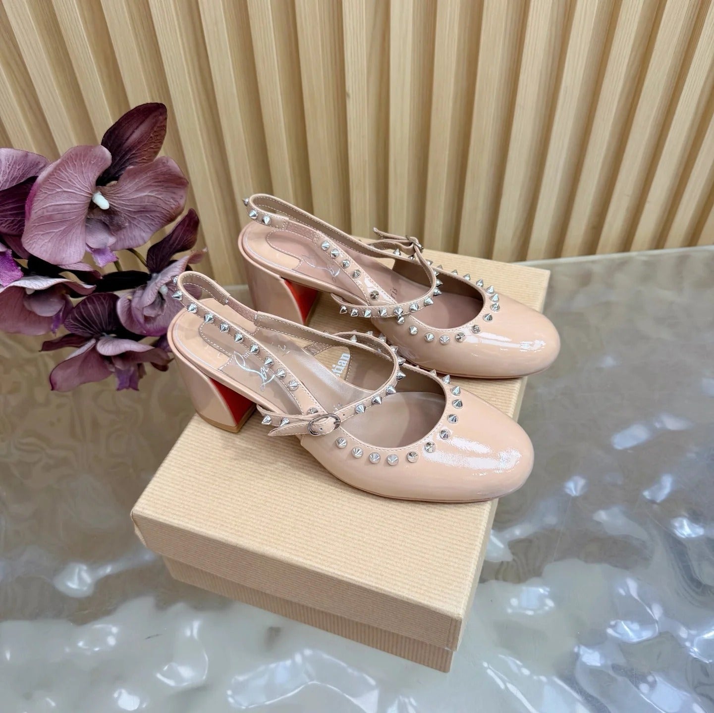 CL 2026 Janispikes 55mm Mary Jane Pumps Patent Leather 698239