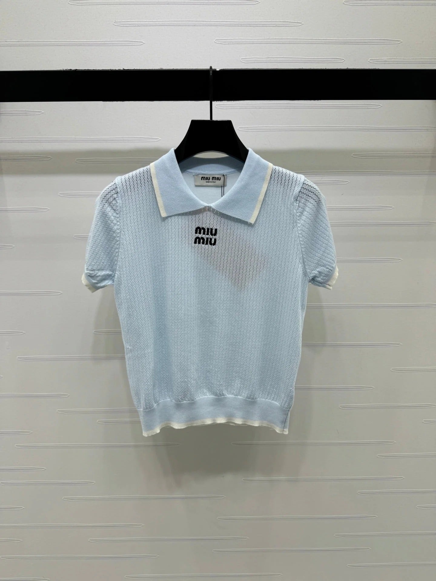 Miu 2026 Hollow-out Knitted Collared Short-sleeved Top Wool 385409